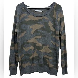 Stitches & Stripes Women’s Camouflage Crewneck Sweater Sweatshirt Top Sz L